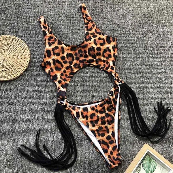 Classic One-Piece Swimsuit with Supportive Chest Padding
