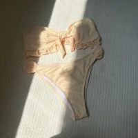 Light Yellow