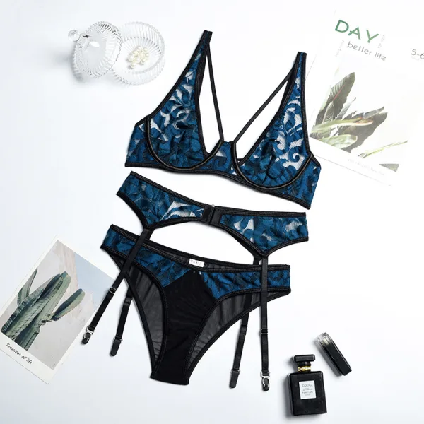 Lace V-Neck Three-Piece Bikini Set