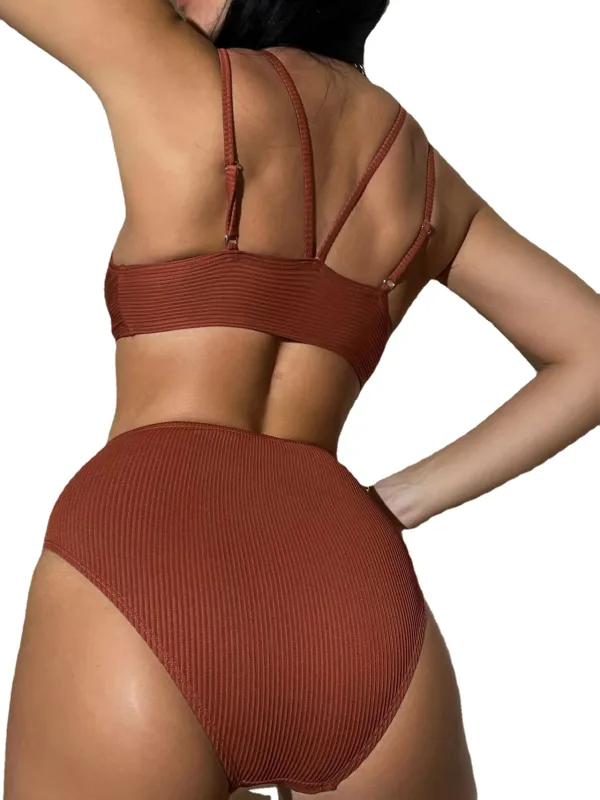 Minimalist Solid One-Piece Swimsuit with Dual Straps