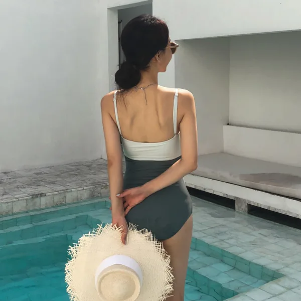 Verdant High-Elasticity Two-Piece Swimsuit